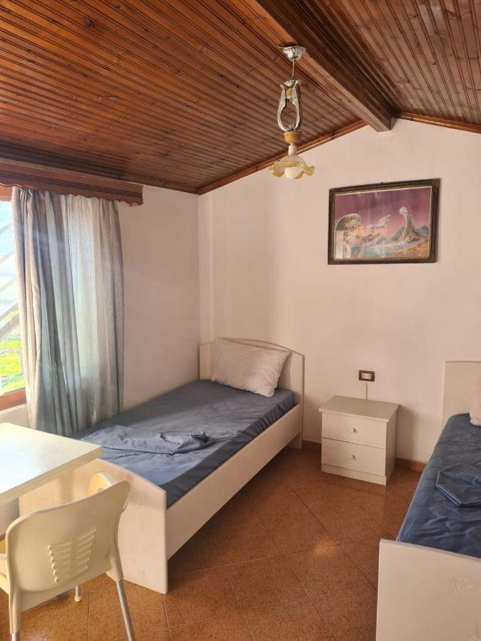 Guest House Ilir Berat Exterior photo